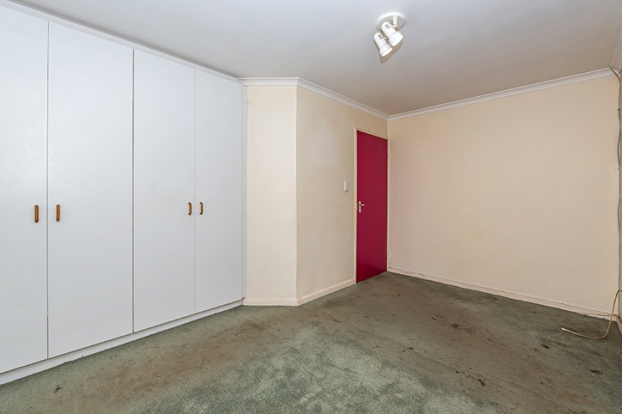 2 Bedroom Property for Sale in Kirstenhof Western Cape